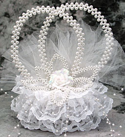 Rings Of Pearl Cake Topper
