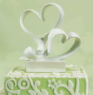 Love Link Stylized Heart Topper